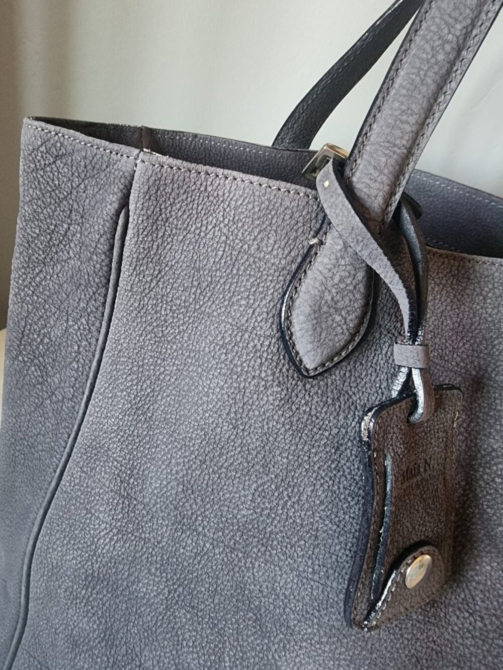 Maia N. Tote "LIKE NEW" - Picture 13 of 16